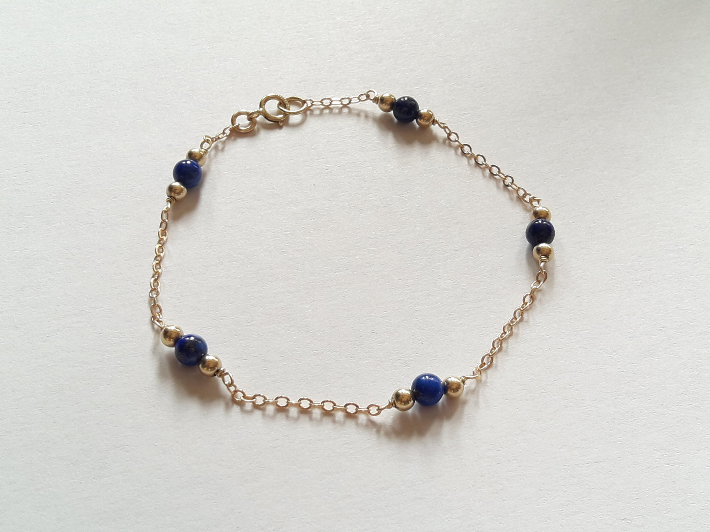 Bracelet lapis-lazuli acier inoxydable perles en gold filled