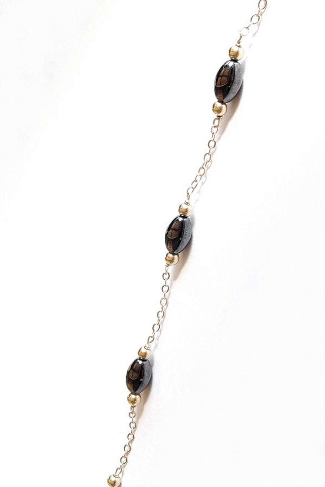 Bracelet Ema perles grains de riz hématite et gold filled